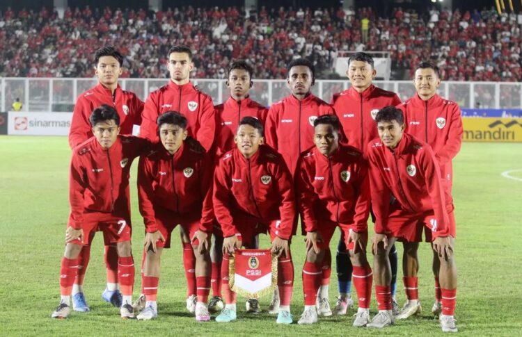 Lolos Piala Asia U-20 2025, Timnas Indonesia U-20 Bakal Kedatangan Dua Pemain Naturalisasi 1 TIMNAS— Timnas Indonesia U-20 pada laga melawan Timnas Yaman U20 pada Kualifikasi Piala Asia U-20 2025 Grup F di Stadion Madya Gelora Bung Karno, Jakarta, Minggu (29/9).