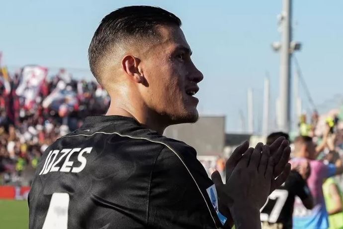 Efek Kapten Timnas Indonesia Jay Idzes, Merah Putih Berkibar Gagah di Stadion Pier Luigi Penzo Italia 1 KAPTEN TIMNAS— Jay Idzes, kapten Timnas Indonesia, jadi salah satu kepingan penting Venezia FC di Serie A musim ini.