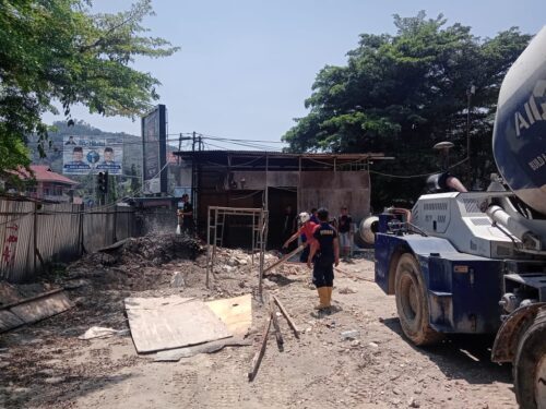 Pembangunan Pasar Inpres Painan di Pesisir Selatan Terkendala, Gaji Pekerja Empat Minggu Tertunggak 1 vvvv e1730281448577