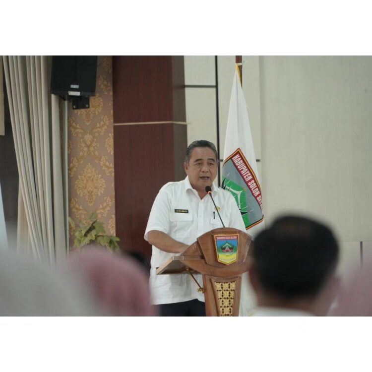 Irwanesa
 (Asisten Administrasi Umum)