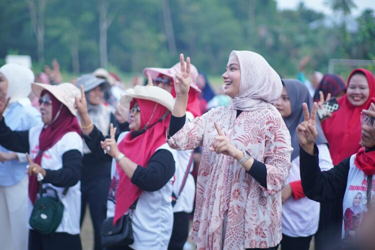 Survei Terbaru Dharmasraya, Pasangan Annisa-Leli Dominan di Semua Wilayah 1 Survei Terbaru Dharmasraya, Pasangan Annisa-Leli Dominan di Semua Wilayah