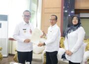 Amankan Aset Daerah, Pemko Bukittinggi Terima 21 Sertifikat Tanah dari BPN