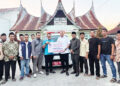 Andre Rosiade Serahkan Ambulans untuk Korban Erupsi Marapi di Bukik Batabuah Agam 10 Andre Rosiade Serahkan Ambulans untuk Korban Erupsi Marapi di Bukik Batabuah Agam