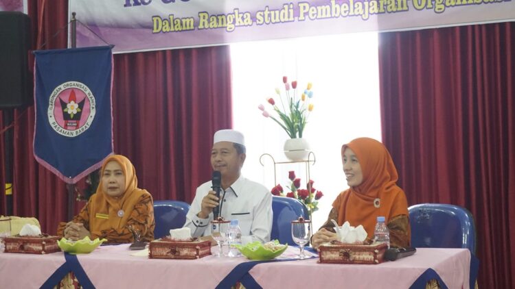 Berbagi Praktik Unggulan, GOW Pasaman Barat Sambut Kunjungan Studi Tiru GOW Kabupaten Pasaman 1 GOW Pasaman Barat Sambut Kunjungan Studi Tiru GOW Kabupaten Pasaman