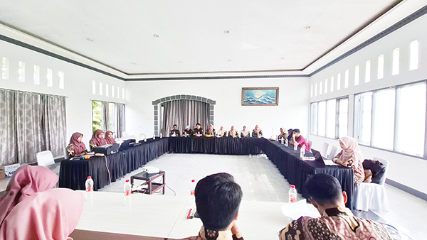 PELATIHAN— Pelatihan dan penguatan kapasitas Panwas Kelurahan/Desa dalam rangka persiapan Pemilihan serentak Nasional tahun 2024.