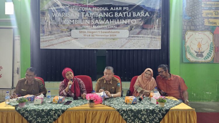 UJI COBA—SMA Negeri 1 Kota Sawahlunto menjadi Uji Coba Modul Ajar P5 Warisan Tambang Batu Bara Ombilin Sawahlunto (WTBOS). Melalui Kementrian Kebudayaan Republik Indonesia Direktorat Pengembangan dan Pemanfaatan Kebudayaan.
