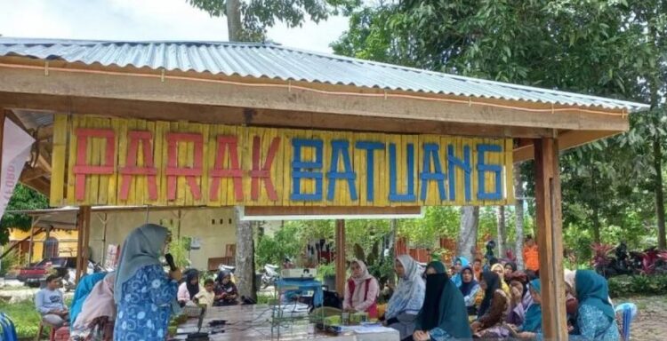 TP PKK Kota Solok saat menggelar sosialisasi keluarga sehat tanggap dan tangguh bencana.ok webp