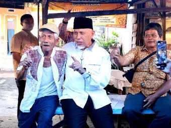 Blusukan di Pasar Rimbo Kaluang, Mahyeldi Terima Aspirasi Soal Flyover Titik Macet 1 download 5 4