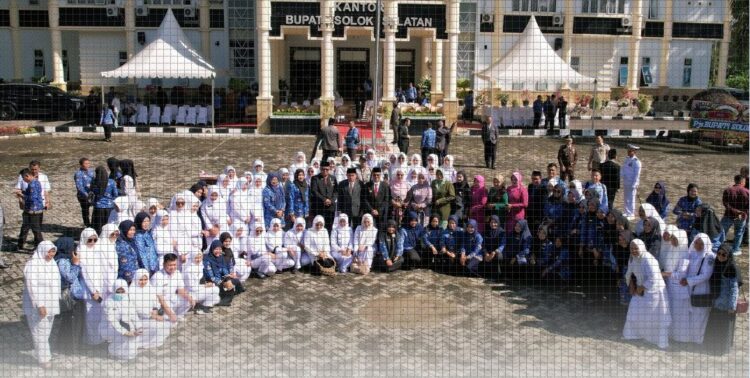 Peringatan HKN ke-60, Pemerintah Ajak Masyarakat Utamakan Kesehatan 1 hkn di solsel usai upacara