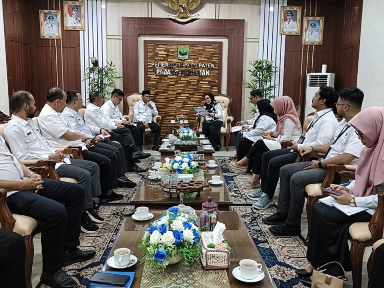 rahmang bersama BPK RI Saat Akan melakukan Pemeriksaan