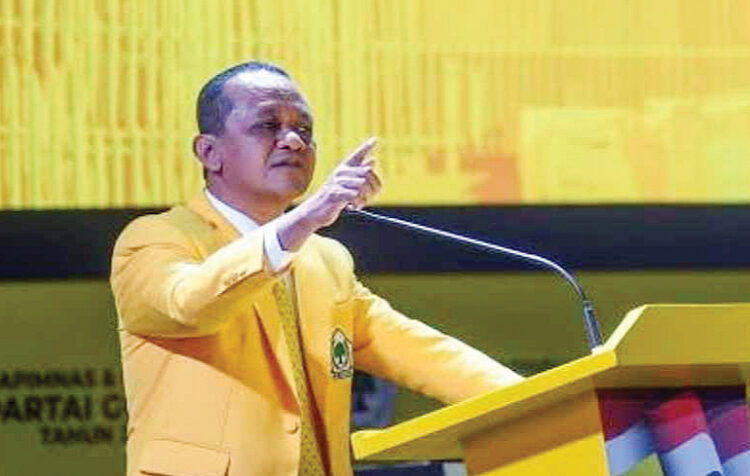 PDIP Pecat Jokowi, Gibran dan Bobby, Bahlil: Golkar Terbuka untuk Semua Anak Bangsa 1 Ketua Umum Partai Golkar Bahlil Lahadalia