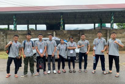 Sasana Luki Boxing Champ Turunkan Tujuh Petinju Dalam Kejuaraan Minang Combat Sport, Optimistis Raih Medali 1 Tujuh orang Atlit Luki Boxing Camp Padang di dampingi pelatih usai timbang berat badan Di Mako Brimob, Kamis, (12/12)