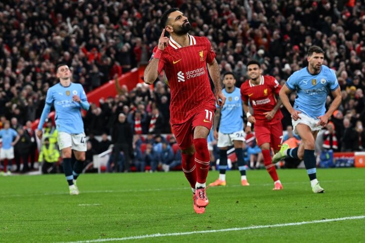 Tawaran Kontrak Baru dari Liverpool Tak Kunjung Datang, Mohamed Salah Dipepet PSG 1 SELEBRASI— Selebrasi Mohamed Salah usai mencetak gol ke gawang Manchester City pada lanjutan Lia Inggris, Senin (2/11) dinihari.