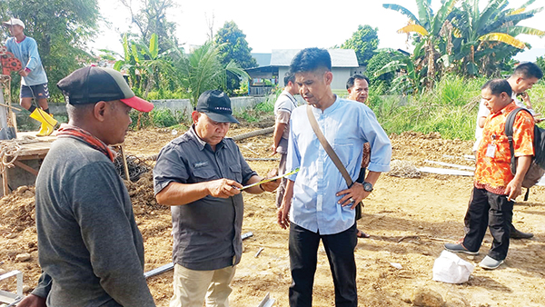 Dengan Pengurusan PBG dan SLF, Pastikan Bangunan Aman dan Terjamin 1 MONITORING LAPANGAN— Bidang Pengawasan Ruang Kota Dinas PUPR Kota Padang, melakukan survei dan monitoring lapangan, pengawasan dan penindakan bangunan dan infrastruktur kota.