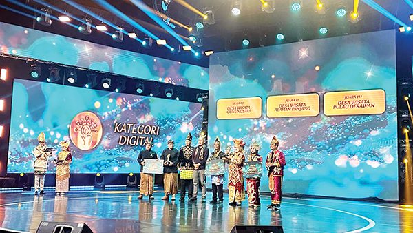 Siapkan Roapmap Pengembangan Desa Wisata di Sumbar 1 Desa Wisata Alahan Panjang meraih Juara II Kategori Digital ADWI 2024