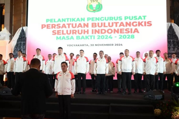 Banyak Legenda Turun Gunung, Menpora Minta Bulu Tangkis Panen Emas di LA 2028 1 PELANTIKAN PENGURUS— PP PBSI periode 2024-2028 melibatkan banyak mantan atlet sekaligus legenda bulu tangkis Indonesia.