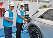 Tinjau SPKLU Bandung, Dirut PLN Pastikan Seluruh Infratruktur EV Siap Layani Masyarakat 24 Jam