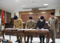 Ketok Palu, DPRD dan Pemko Bukittinggi Sepakati APBD 2025 dan Dua Perda Baru 10 Ketok Palu, DPRD dan Pemko Bukittinggi Sepakati APBD 2025 dan Dua Perda Baru