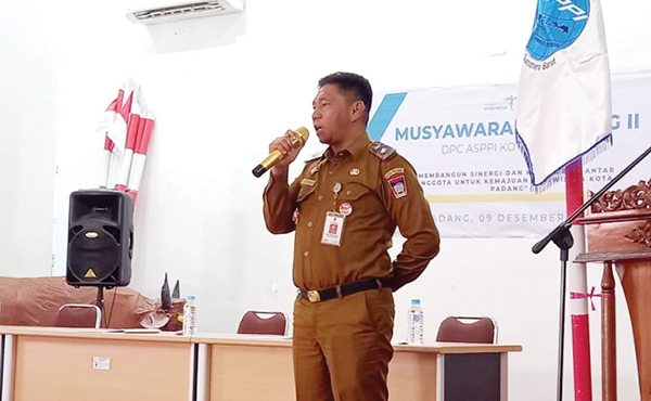 ASPPI Padang Diharap Terus Berkontribusi Nyata Majukan Sektor Pariwisata 1 MUSCAB ASPI— Kepala Dinas Pariwisata Kota Padang Yudi Indra Sani, membuka Muscab II (ASPPI) Kota Padang, di Aula Dinas Pariwisata Provinsi Sumatera Barat, Senin (9/12).