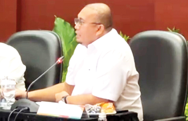 Andre Rosiade Minta Angkasa Pura Indonesia Benahi Handling Bagasi Domestik maupun Internasional 1 RAPAT DENGAR PENDAPAT— Wakil Ketua Komisi VI DPR RI Andre Rosiade, mengkritik layanan bagasi bandara di Indonesia saat rapat dengar pendapat (RDP) dengan Angkasa Pura Indonesia, di Jakarta, Jumat (29/11) lalu.