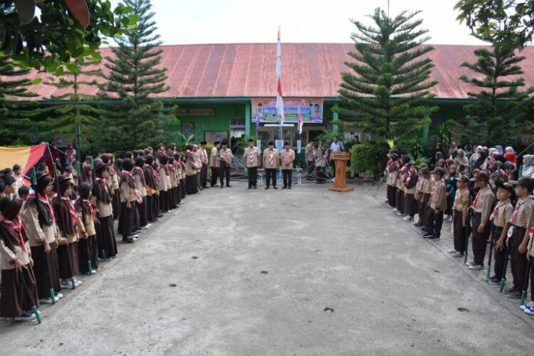 Bupati Hadiri Persami di Pangkalan SDN 14 Pincuran VII 1 HADIRI— Bupati Agam Hadiri Persami di Pangkalan SDN 14 Pincuran VII.