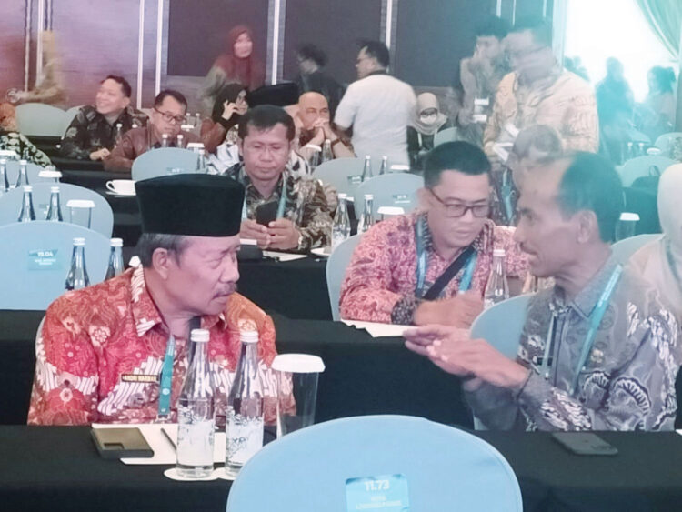 RAKORNAS— Bupati Agam, Andri Warman, mengikuti rakornas 
yang digelar KemenLHK, Kamis (12/12).