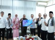 Bank Nagari Serahkan Kartu e-Tol untuk Anggota DPRD Sumbar