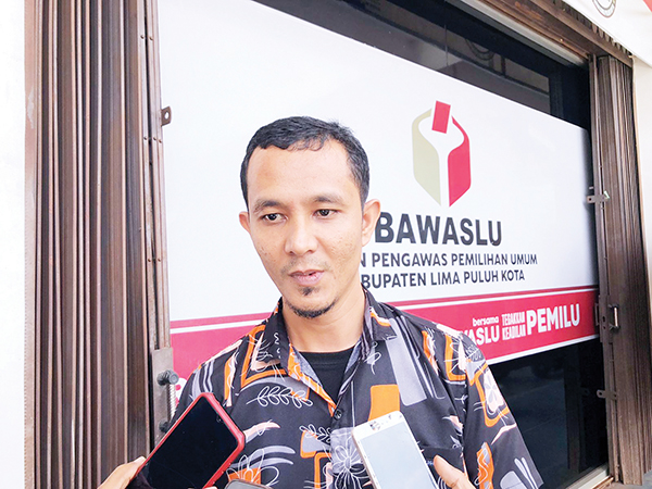 Jalani Klarifikasi di Bawaslu
