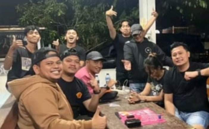 Warga Resah, Rumah Janda Muda Digeledah, 11 Paket Sabu dan 4 Butir Ekstasi Disita Polisi 1 PENGEDAR— Pelaku Meria Rahmanosa (36) yang diduga sebagai pengedar narkoba ditangkap jajaran Satresnarkoba Polresta Padang.