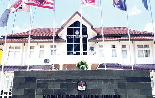 KPU: Paslon Bisa Ajukan Pembatalan Suara 3 Hari sejak Penetapan 1 Kantor KPU Sumbar
