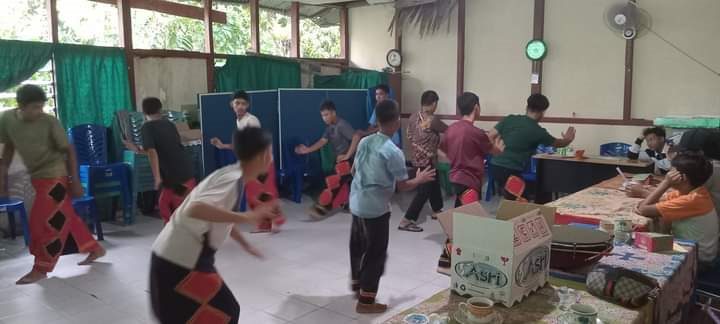 Generasi Muda Pewaris Kesenian Budaya 1 Kesenian budaya yang ada di daerah saat ini sudah hampir hilang