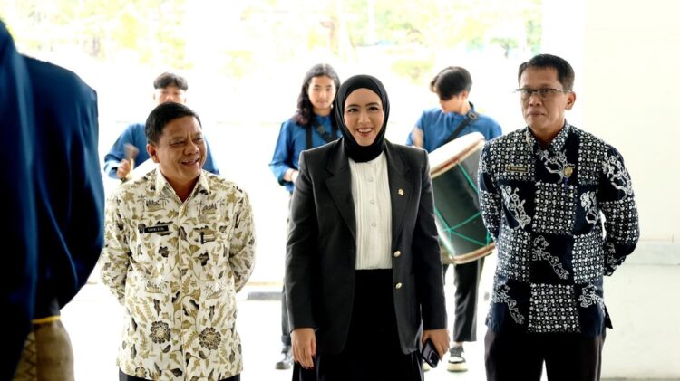 Pj Sekdako Pariaman Yaminu Rizal, Sambut Reses Pertama Cindy Monica Ke Kota Pariaman 1 SAMBUT—Pj Sekdako Pariaman Yaminu Rizal saat menyambut Reses Pertama Cindy Monica Ke Kota Pariaman