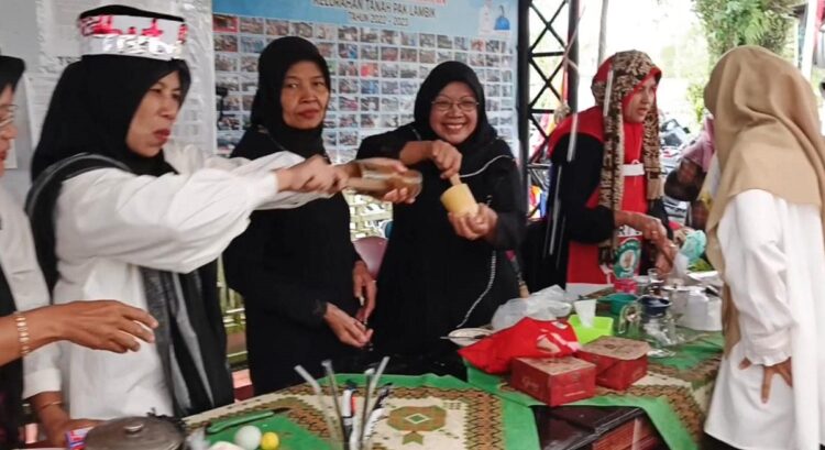 Serunya Lomba Masak Cangkuak dan Teh Talua di TPL 1 Serunya Lomba Masak Cangkuak dan Teh Talua di TPL