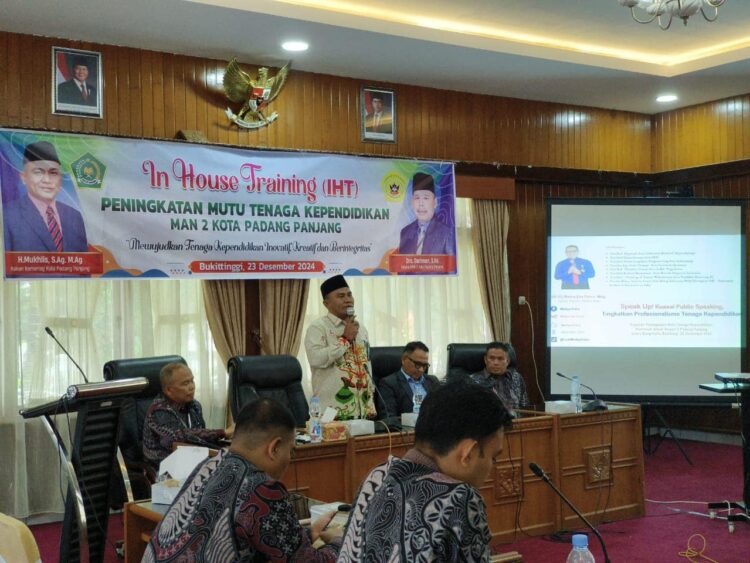 Tingkatkan Mutu Tenaga Kependidikan, MAN 2 Gelar IHT 1 Tingkatkan Mutu Tenaga Kependidikan MA N 2 Gelar IHT