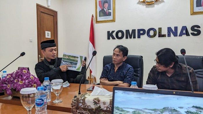 Oknum Polisi Diduga Bekingi Tambang Ilegal, Walhi Sumbar dan Tokoh Adat Melapor ke Kompolnas 1 MELAPOR— Walhi dan tokoh masyarakat melapor
ke Kompolnas terkait tambang ilegal yang diduga
dibekingi oknum Polisi.
