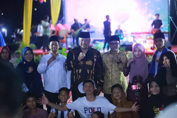 Wako Zul Elfian Hadiri Malam Puncak HUT Kota Solok ke-54 1 Wali Kota Solok H. Zul Elfian Umar hadiri nalam puncak Solok Creative Festival Tahun 2024. Kegiatan itu sekaligus memperingati HUT