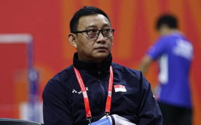 Jadi Pelatih Tunggal Putri Pelatnas PBSI, Imam Tohari Beberkan 3 Target Besar untuk Gregoria Mariska Cs 1 TARGET TINGGI— Target tinggi dimiliki oleh Imam Tohari selepas terpilih sebagai pelatih kepala tunggal putri utama Pelatnas PBSI 2025. Eks pelatih Timnas Jepang itu punya sejumlah misi yang ingin diwujudkan oleh Gregoria Mariska Tunjung dan kawan-kawan.