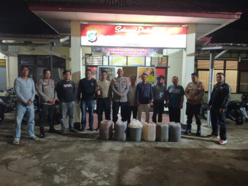 Patroli Gabungan, Polsek BAB Tapan Amankan 5 Jerigen Tuak 1 ds e1734264030797