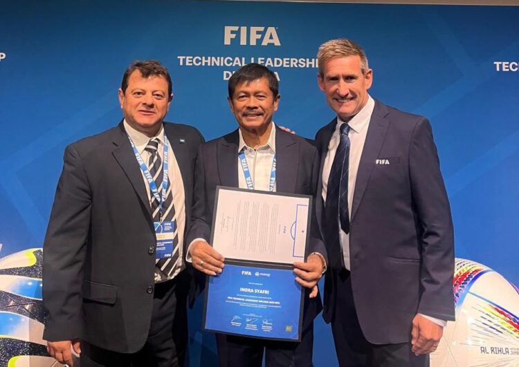 Indra Sjafri Lulus dari Program Bergengsi FIFA Technical Leadership Diploma yang di Zurich 1 indra syafri 2