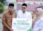 Wawako Solok Ramadhani Serahkan Santunan BPJS Ketenagakerjaan Rp273 juta