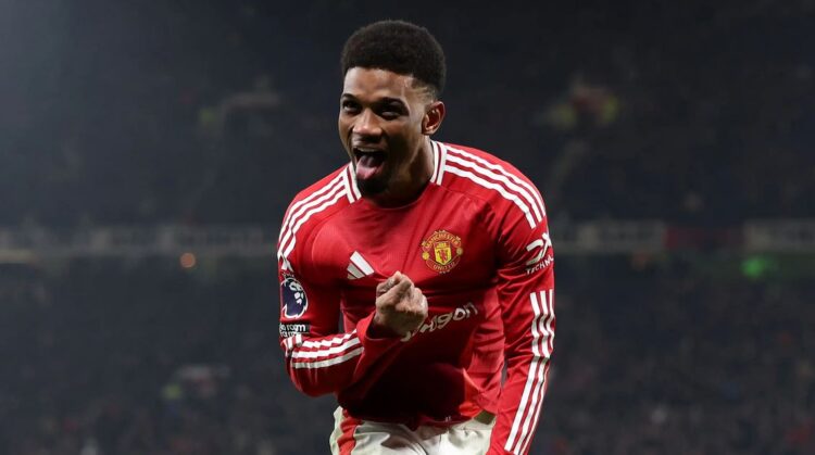 Kemenangan Gemilang Manchester United, Amad Diallo Cetak Hattrick ke Gawang Southampton 1 BINTANG— Amad Diallo benar-benar jadi bintang yang paling terang di pertandingan semalam. Tiga golnya ke gawang Southampton pada pekan ke-21 Premier League, Jumat (17/1) dinihari di Old Trafford membawa Manchester United menang dengan skor 3-1.