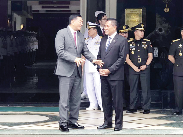 BERTEMU— Menhan Sjafrie Sjamsoeddin usai bertemu dengan Kepala Staf Gabungan Angkatan Bersenjata Republik Rakyat Tiongkok (RRT) Jenderal Liu Zhenli.