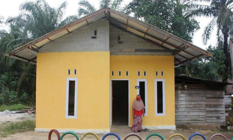 BEDAH RUMAH— Pemerintah pusat mengalokasikan dana sebesar Rp35,1 miliar untuk memperbaiki rumah tidak
 layak huni di Kabupaten Agam, Sumatera Barat selama 2024.