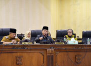 DPRD Agam Bahas Ranperda Tentang Pendidikan Bersama Bupati