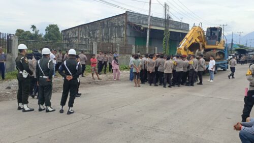 Eksekusi Lahan Dinilai Cacat Hukum, Budianto Siap Tempuh Jalur Hukum 1 IMG 20250110 WA0209 e1736498433379