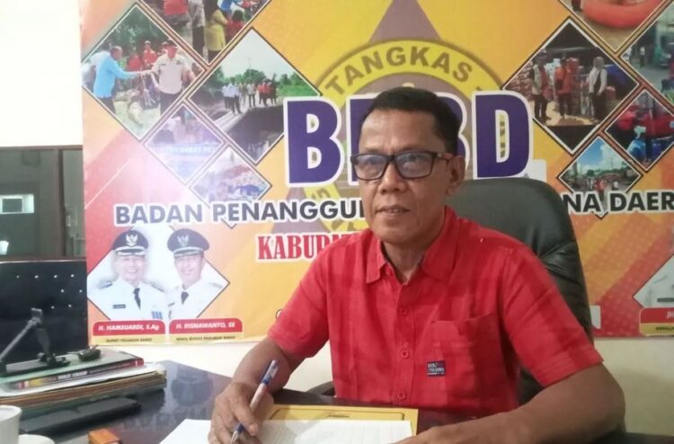 BPBD Pasbar Berharap Ada Penambahan Shelter Tsunami 1 PENAMBAHAN SHELTER— Kalaksa BPBD Pasaman Barat Jhon Edwar mengharapkan pemerintah pusat pada 2025 ini menambah anggaran pembangunan shelter tsunami yang sangat terbatas di daerah itu sebagai gedung evakuasi bencana atau Tempat Evakuasi Sementara (TES) dari bahaya tsunami.