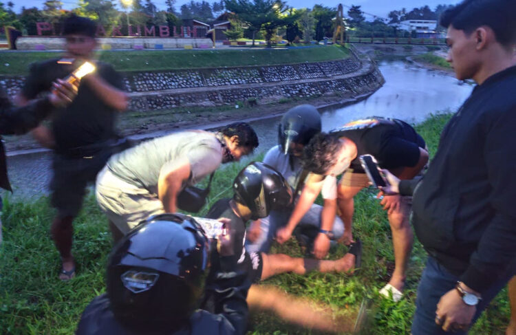 SABU DAN GANJA— Pengedar sabu dan ganja diringkus Tim Satreskrim Polres Payakumbuh.