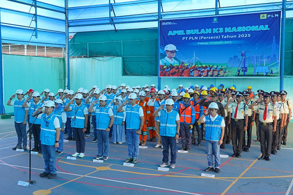 APEL SIAGA--Memperingati Bulan Keselamatan dan Kesehatan Kerja (K3) Nasional tahun 2025, PT PLN (Persero) Unit Induk Distribusi (UID) Sumbar menggelar Apel Siaga.