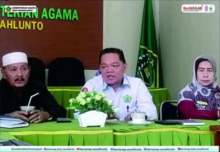 elaskan pada rapat evaluasi Forum Kerukunan Umat Beragama FKUB Selasa 31 12