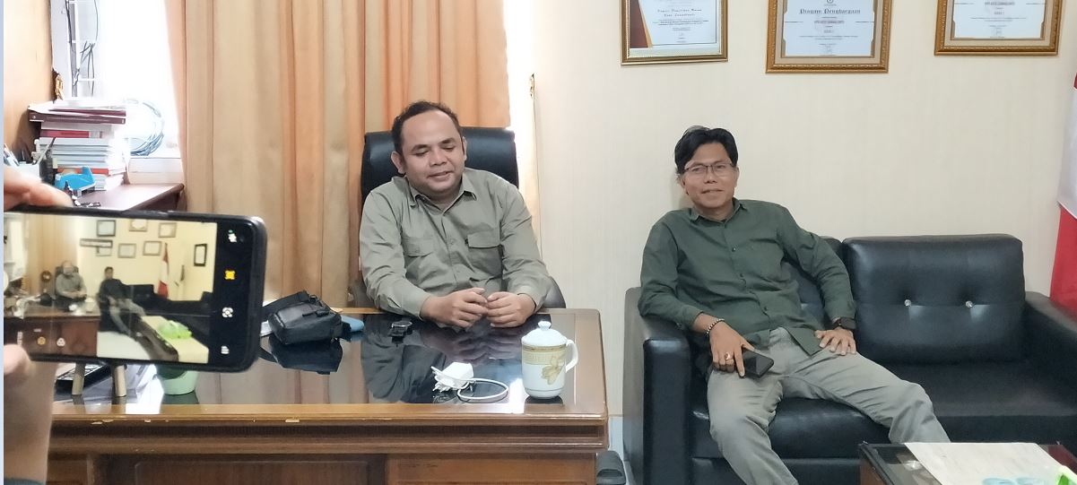 ketua kpu wawancara okke
